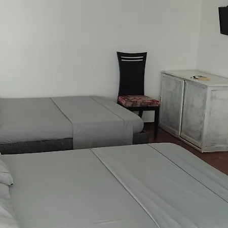 Apartaestudio 3 A Cuadra De La Playa Apartamento